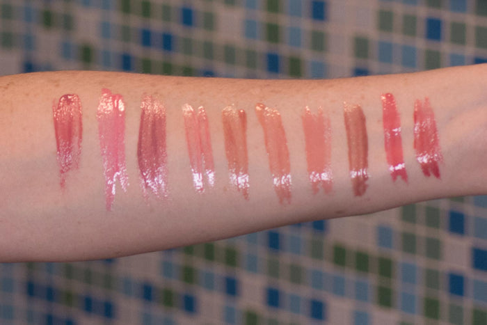 Line Smoothing Lip Gloss | Paraben-free Plumping Gloss - Berry Chic