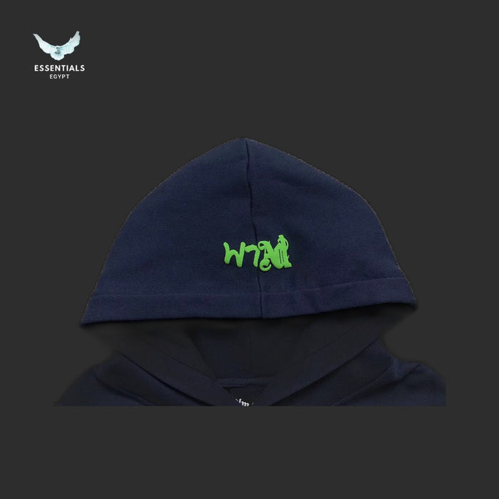 Hood logo closeup