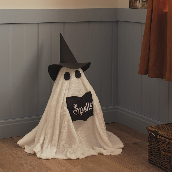 Wanda the Witch Ghost Outdoor LED Halloween Figure
