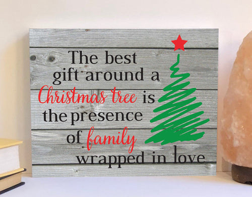 Family Christmas wood sign