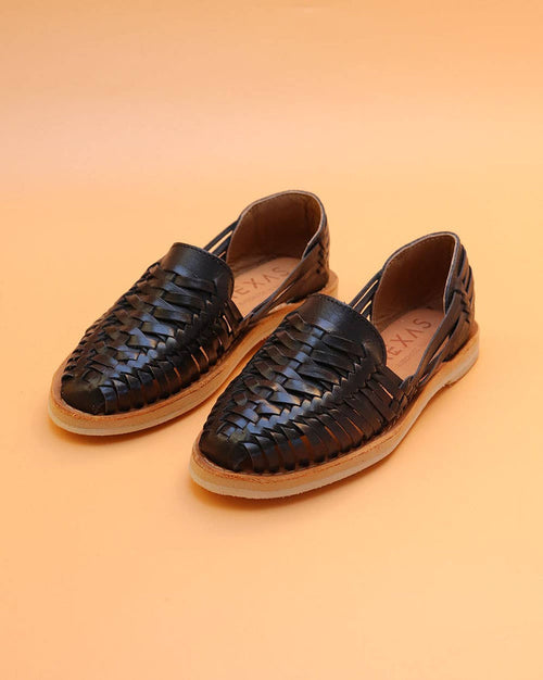 FRIJOLITO - Black leather shoes for women handmade in Mexico