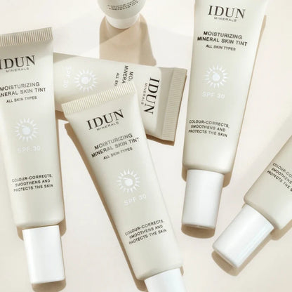 Idun - MOISTURIZING MINERAL SKIN TINT SPF 30 - Norrmalm - Medium - 413