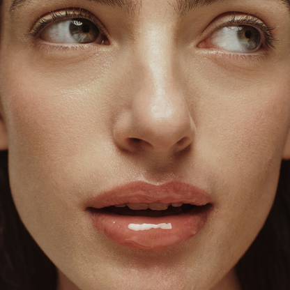 True Botanicals-Lipid Lip Hydrating Glossy Oil-Skincare-S-W-D-LPOL-R_6-The Detox Market |