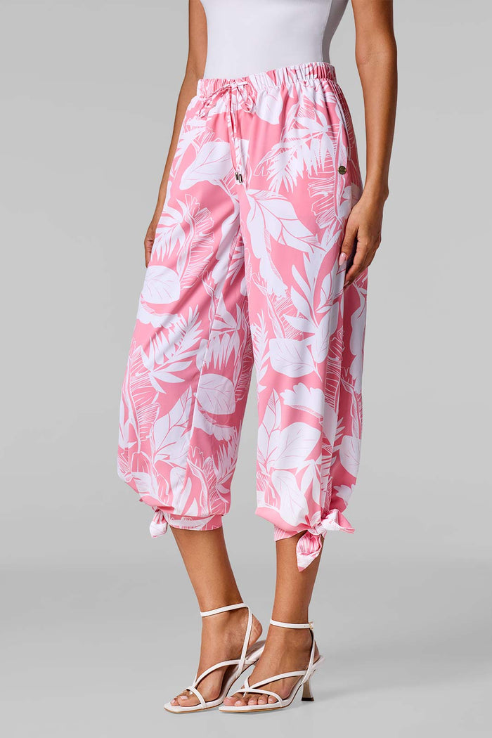 Color_Flamingo Pink Palm Paradise