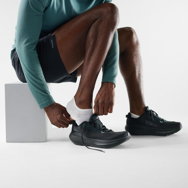 Run Zero Cushion No Show Socks