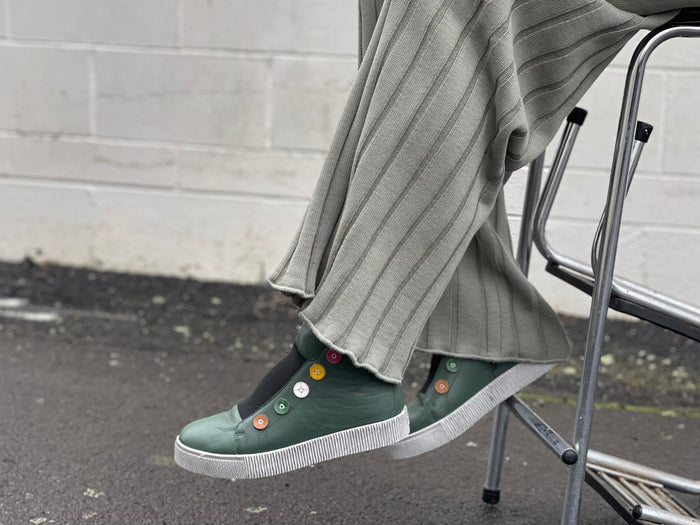 Tango's Pierre available in 3 colours