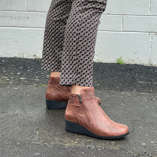 Tango's Sharon available in 3 colours