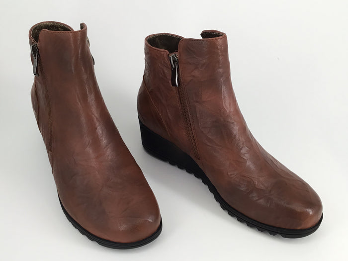 Tango's Sharon available in 3 colours