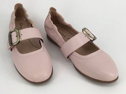 37 / Blush