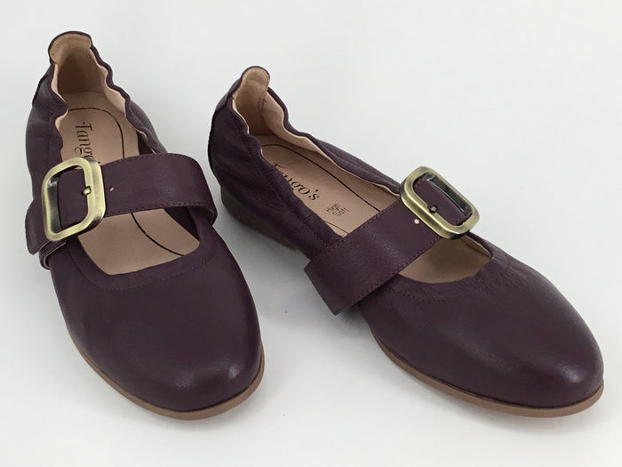 37 / Plum